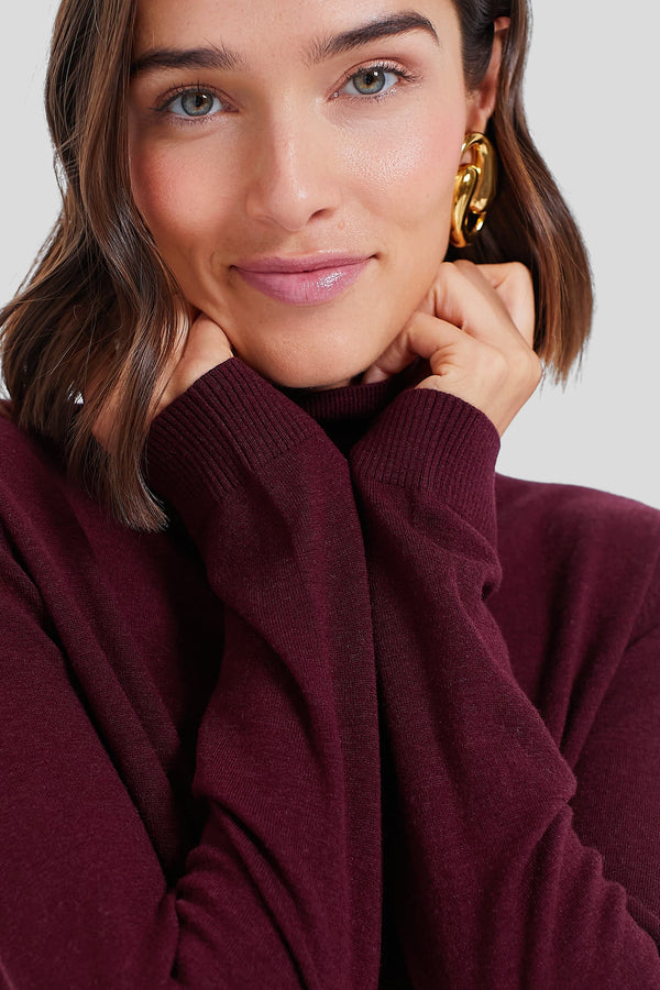 Wine Kiku Turtleneck